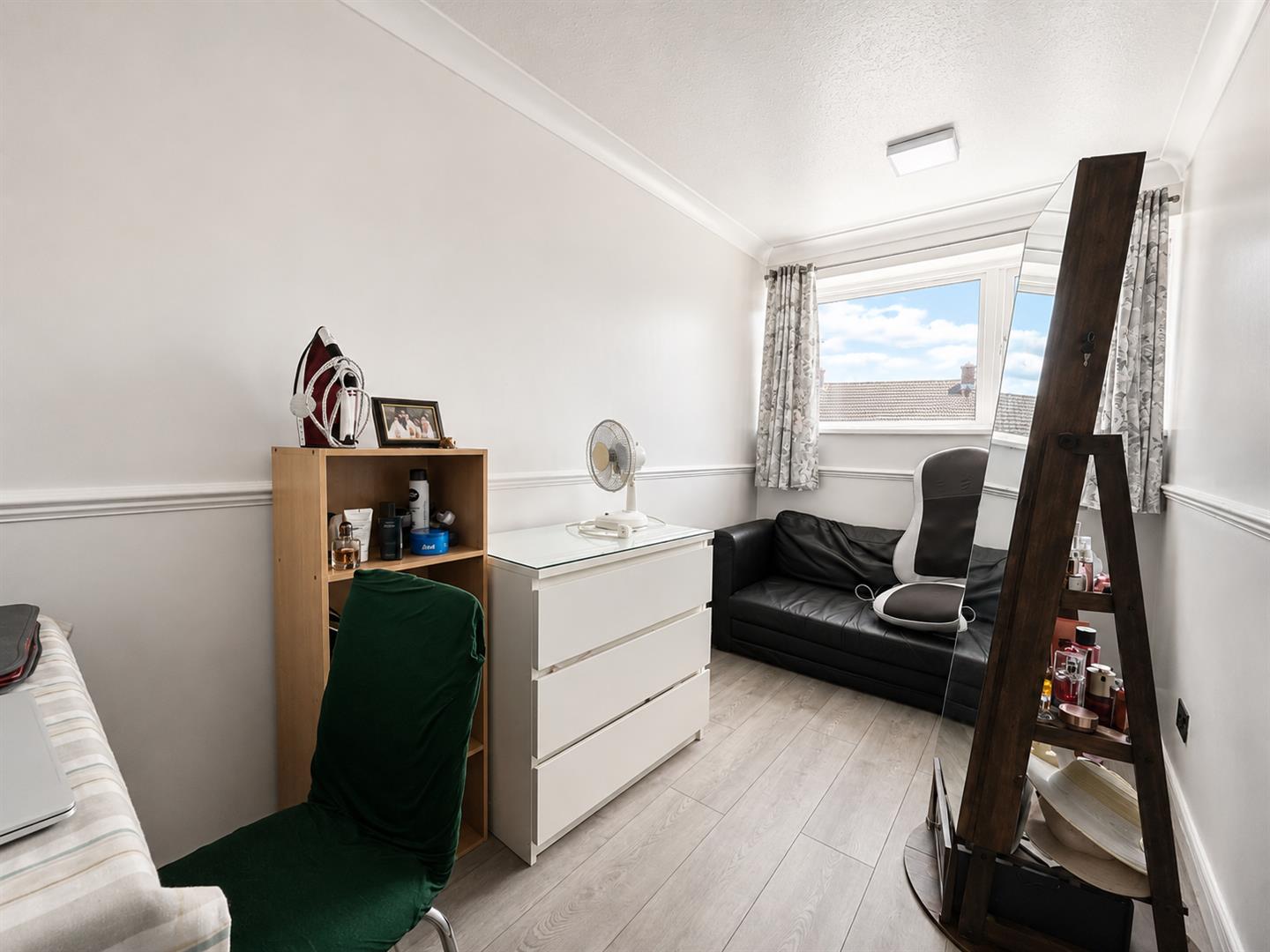 Neath Crescent, Bletchley, Milton Keynes